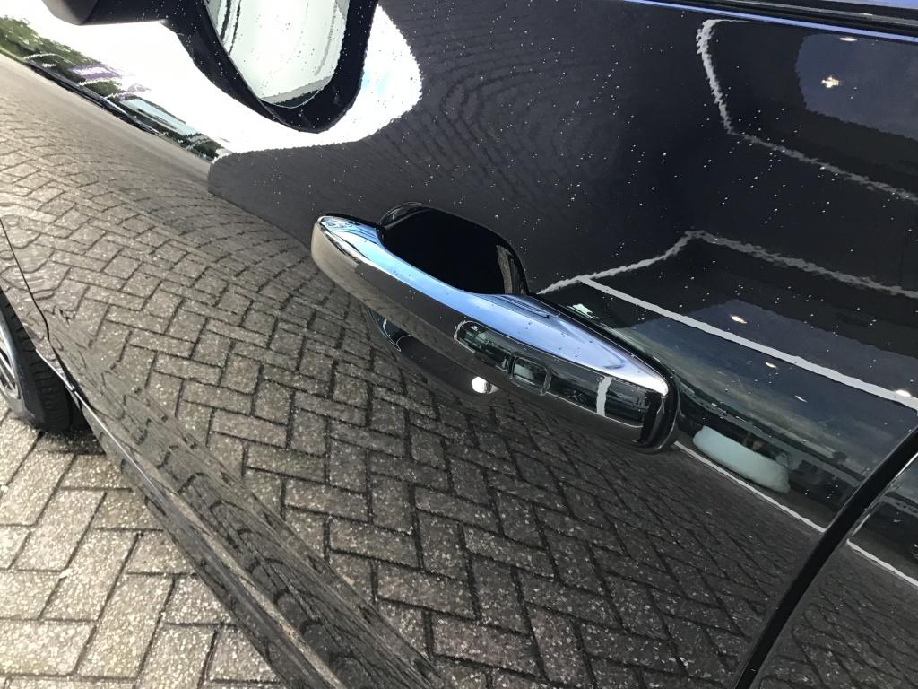 Volvo XC60 2.0 t8 plug-in hybrid awd ultimate bright