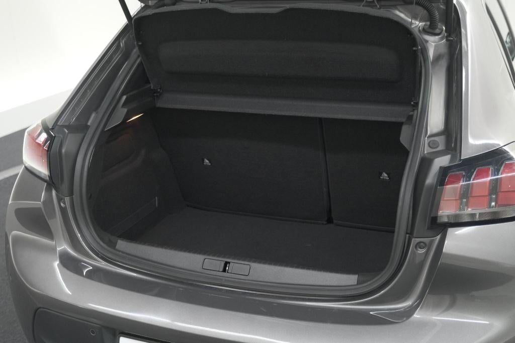Peugeot 208 puretech 100 eat8 allure | navigatie | parkeersensoren | cruise