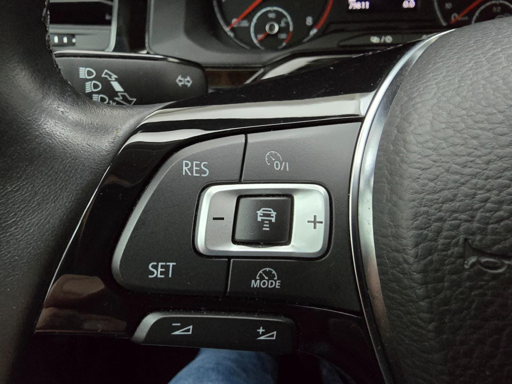 Volkswagen Polo occasion 1.0 tsi comfortline met parkeersensoren voor en ac