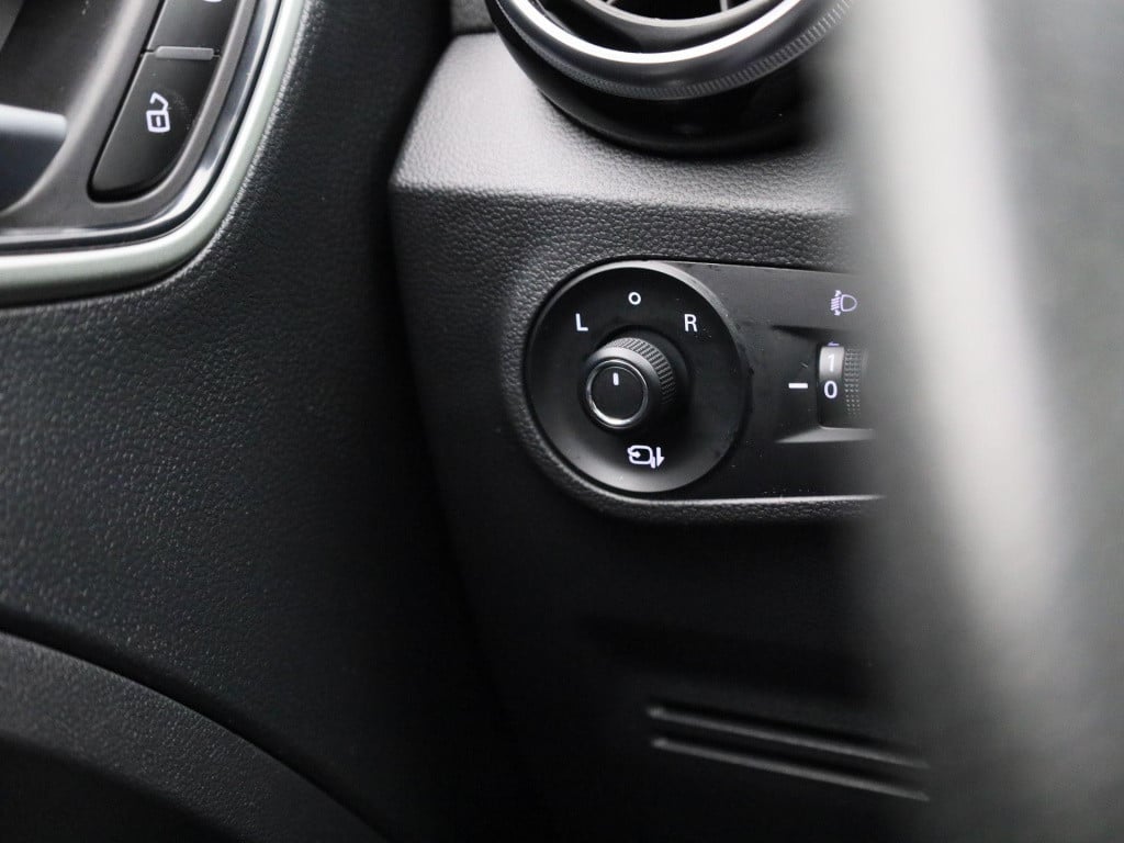 MG Zs-ev luxury 45 kwh aut. | panoramadak | leder | navigatie | airco | sch