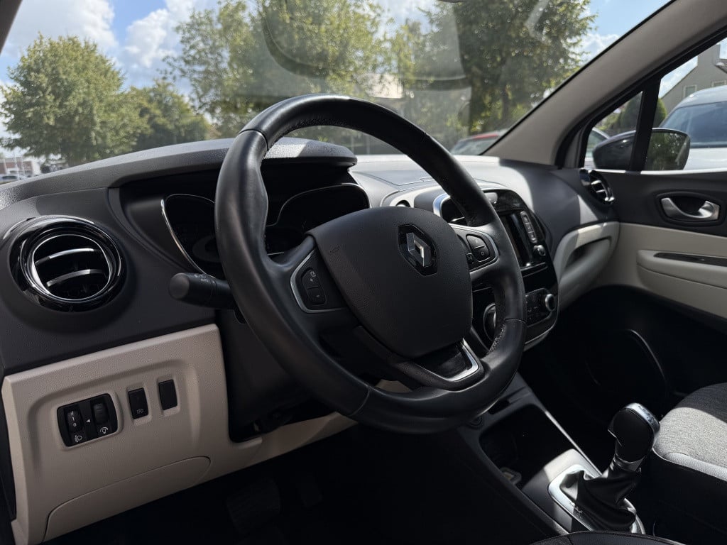 Renault Captur 1.3 tce version s // automaat // trekhaak //