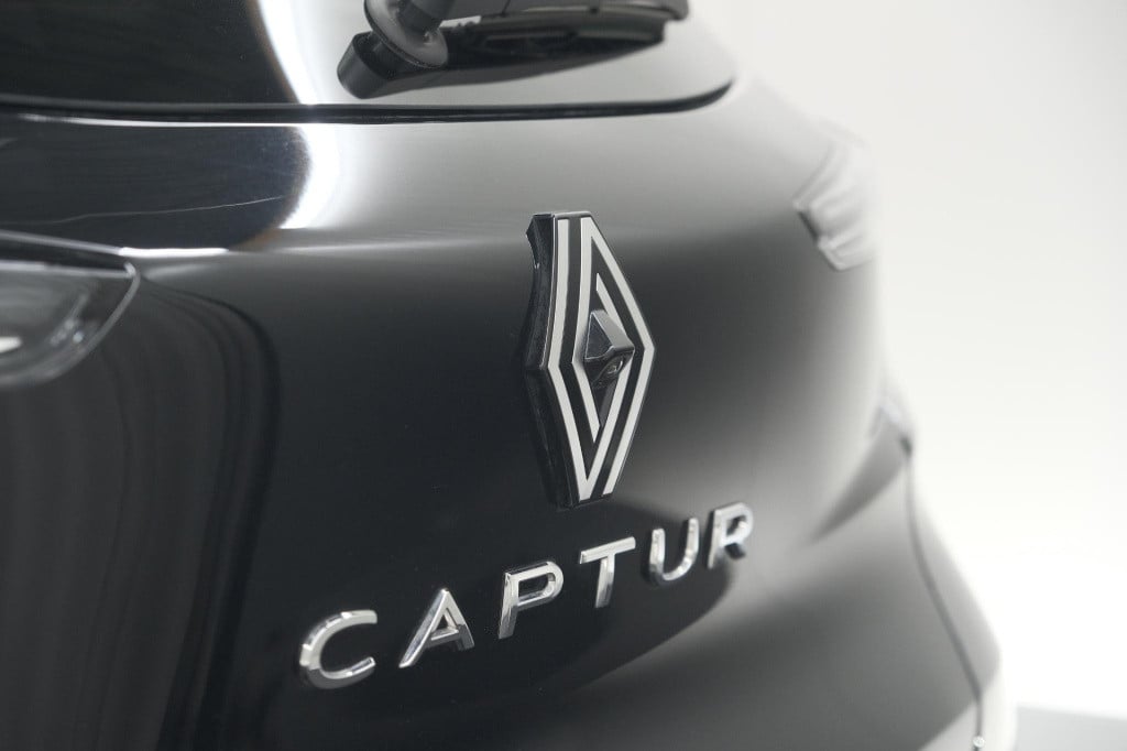 Renault Captur mild hybrid 160 edc techno | pack winter | camera | adaptiev