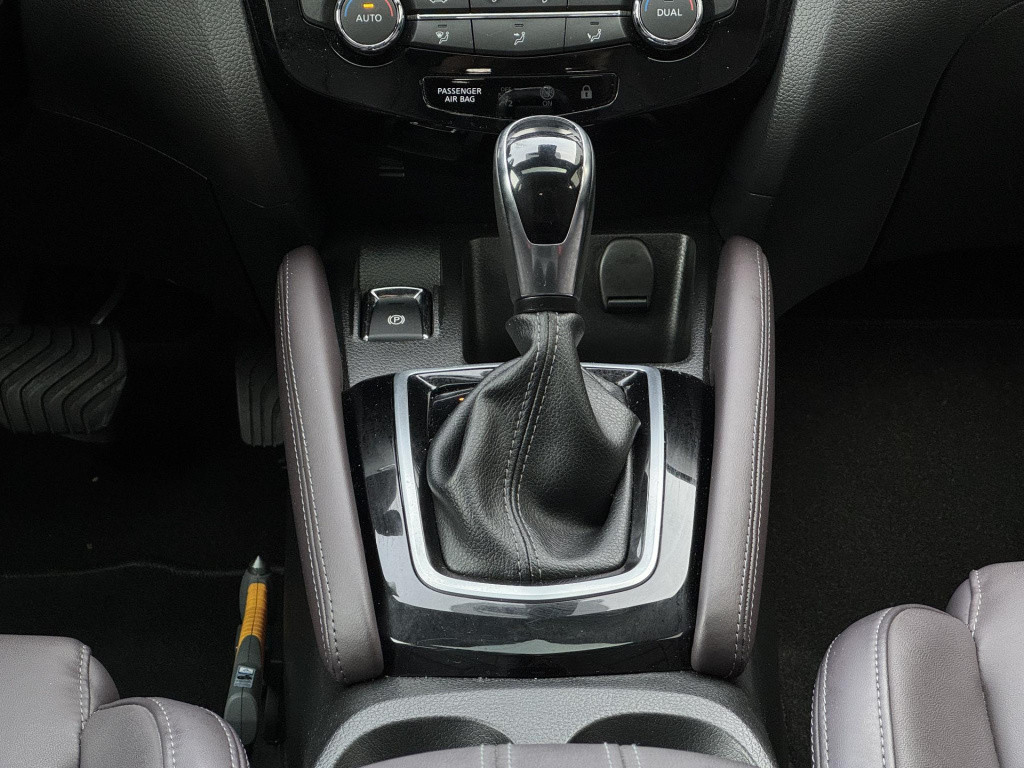 Nissan Qashqai 1.2 tekna +