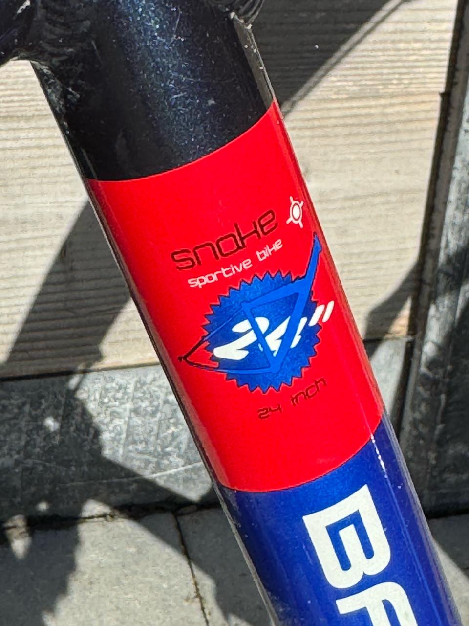 Batavus snake 24 inch