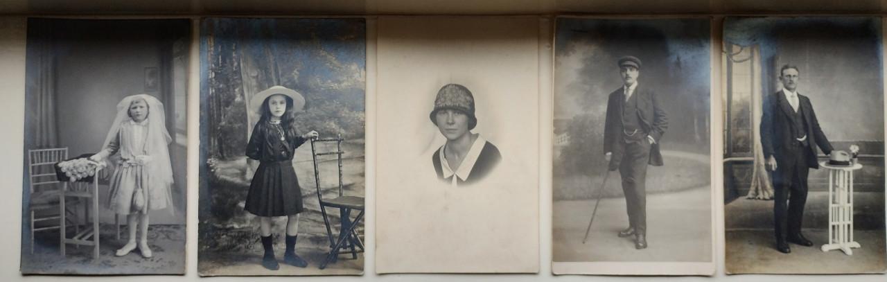 Foto,s rond 1900.