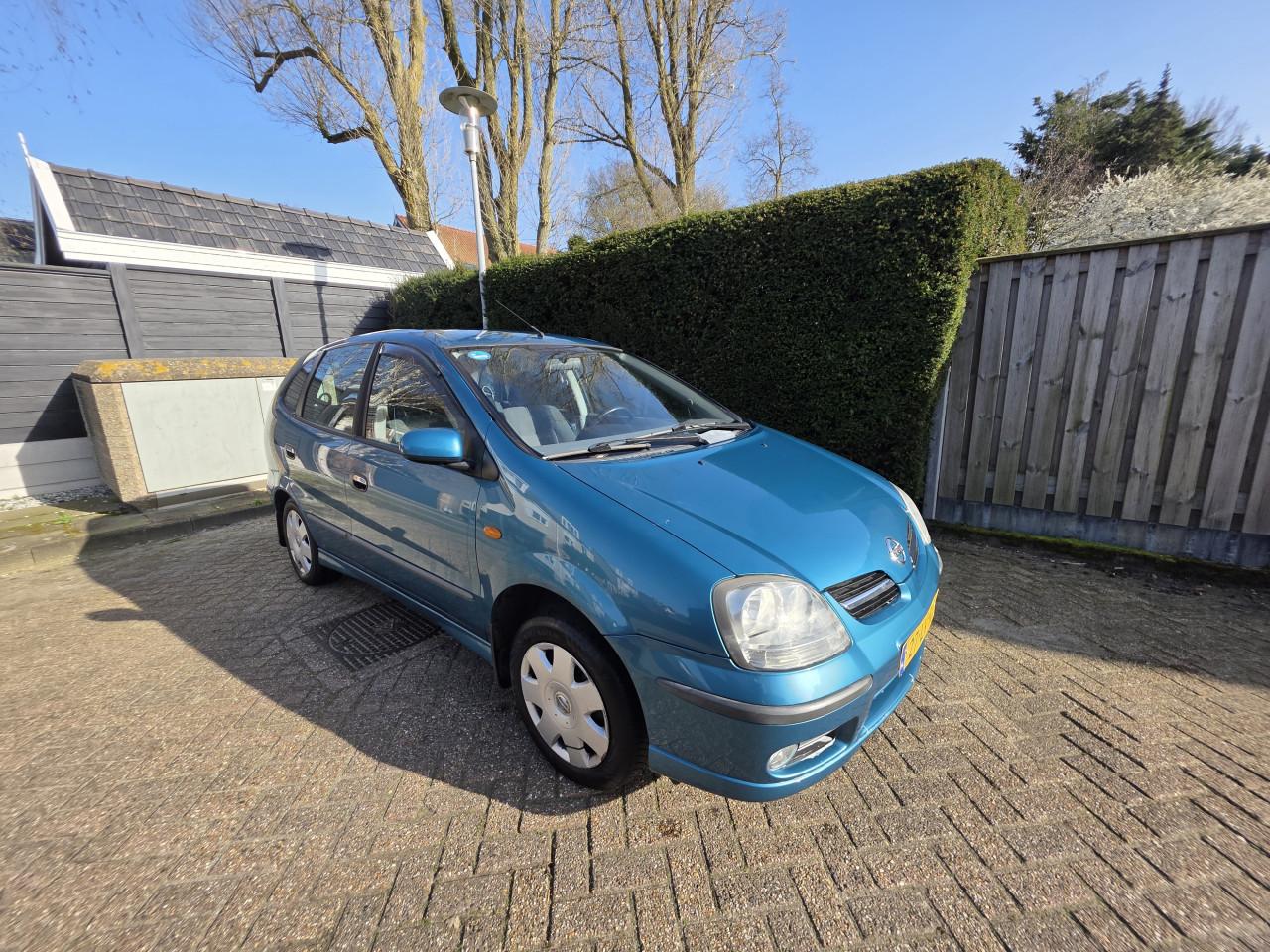 Nissan almera tino 1.8 2003 154464km APK 31-10