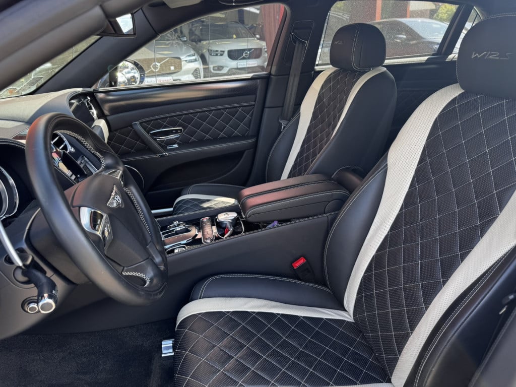 Bentley Flying Spur 6.0 w12 s | convenience-pakket | massage | nieuwstaat!