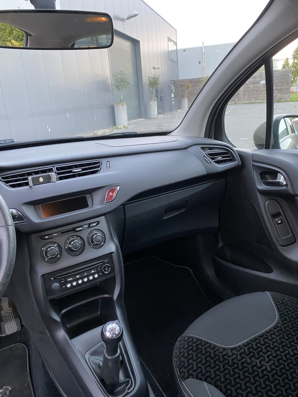 Citroën C3 1.1 I 2010 Beige | 138.594 KM NAP
