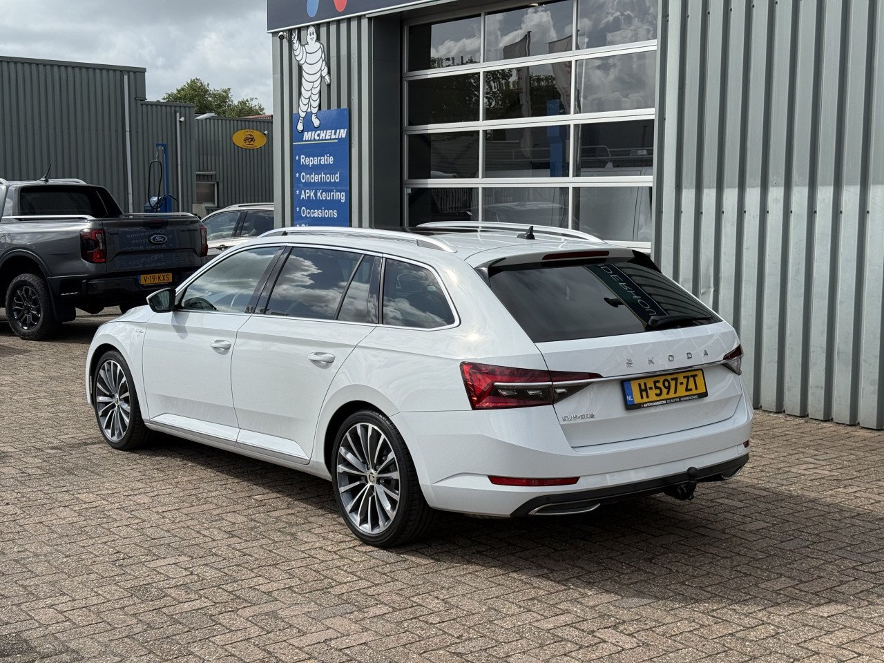 Skoda Superb Combi 1.5 TSI L&K Executive | Panorama | Stoelkoeling |
