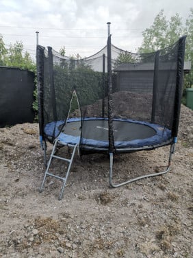Trampoline
