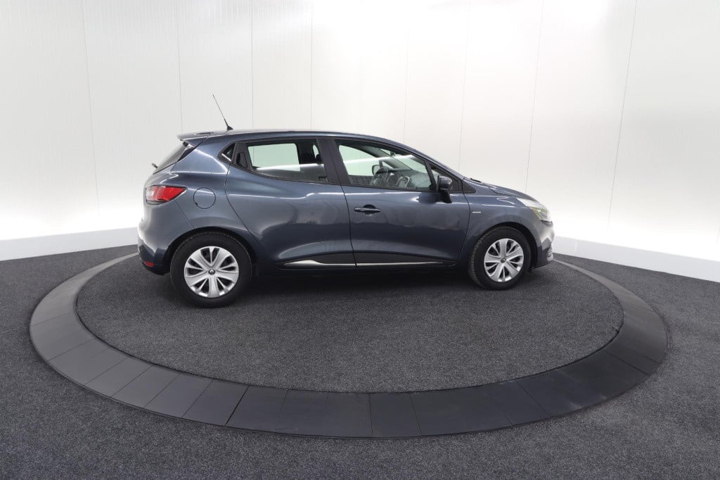 Renault Clio tce 90 limited | navigatie | parkeersensoren | cruise control 