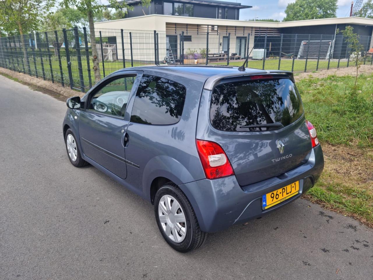 Renault twingo 1.2i bouwjaar 2011 apk 2-2027 1e eigenaar