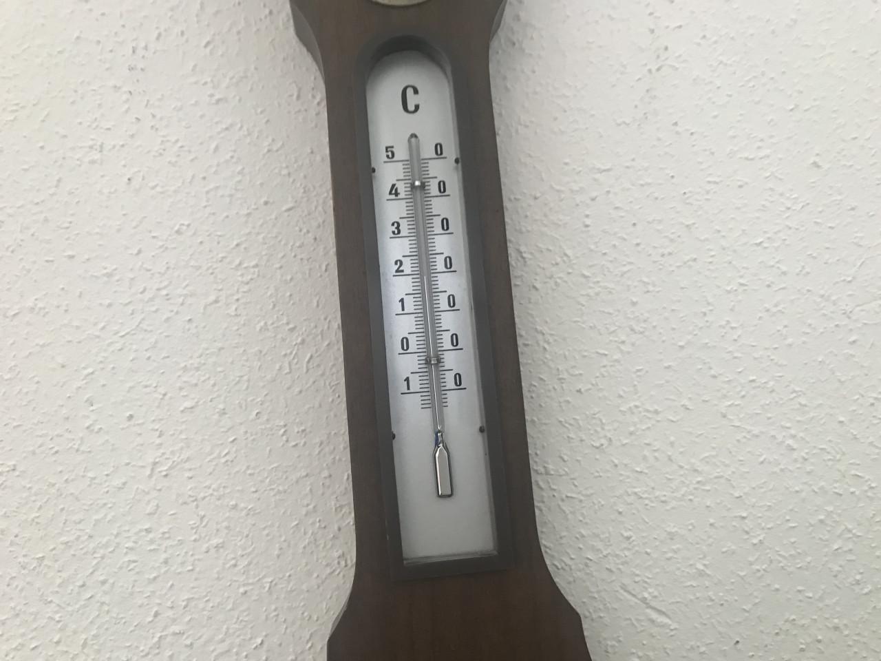 Barometer,vintage,klassiek model