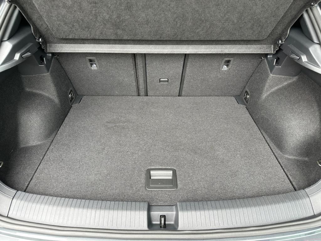 Volkswagen T-roc 1.5 tsi 150pk dsg r-line | camera | keyless | elek. achter