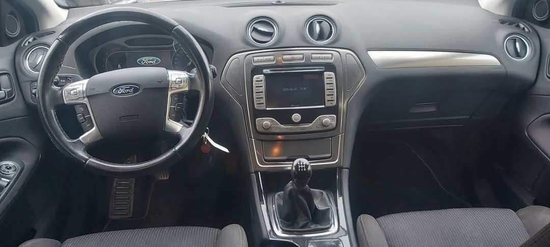 Tekoop zeer mooie Ford Mondeo 2.0 I Wagon