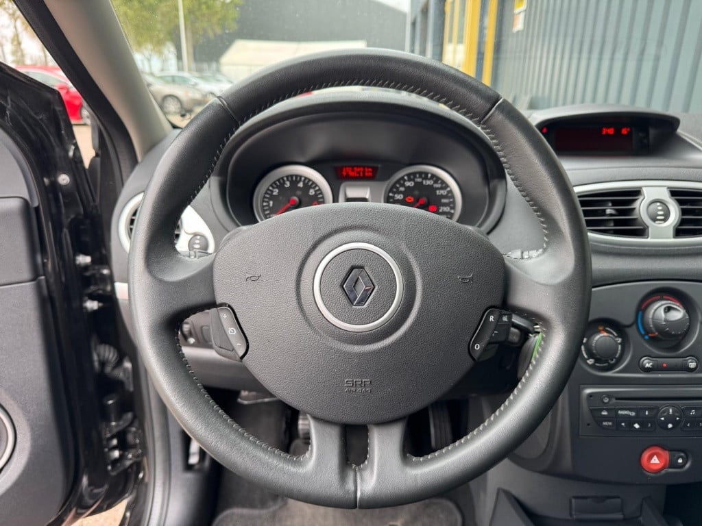 Renault Clio estate 1.2 tce collection