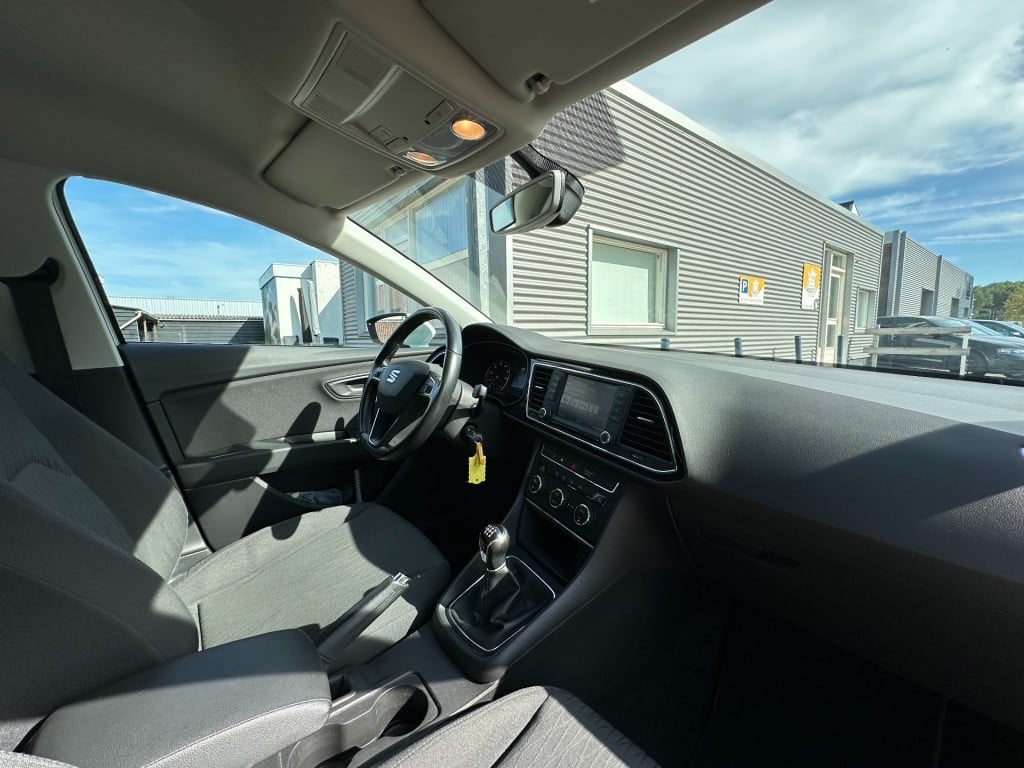 Seat Leon seat leon st 1.0 ecotsi style connect carplay camera dab+ led