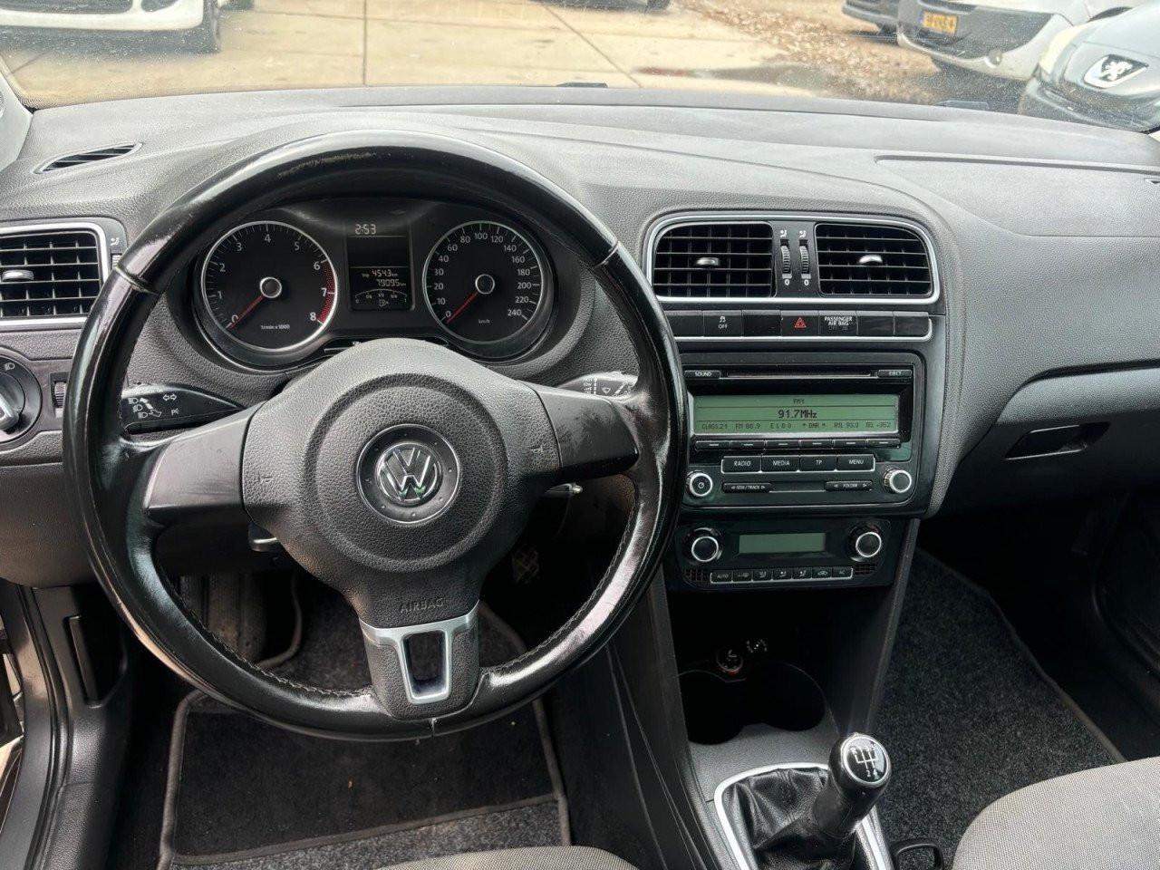 Volkswagen POLO 1.4-16V Comfortline 83.774KM