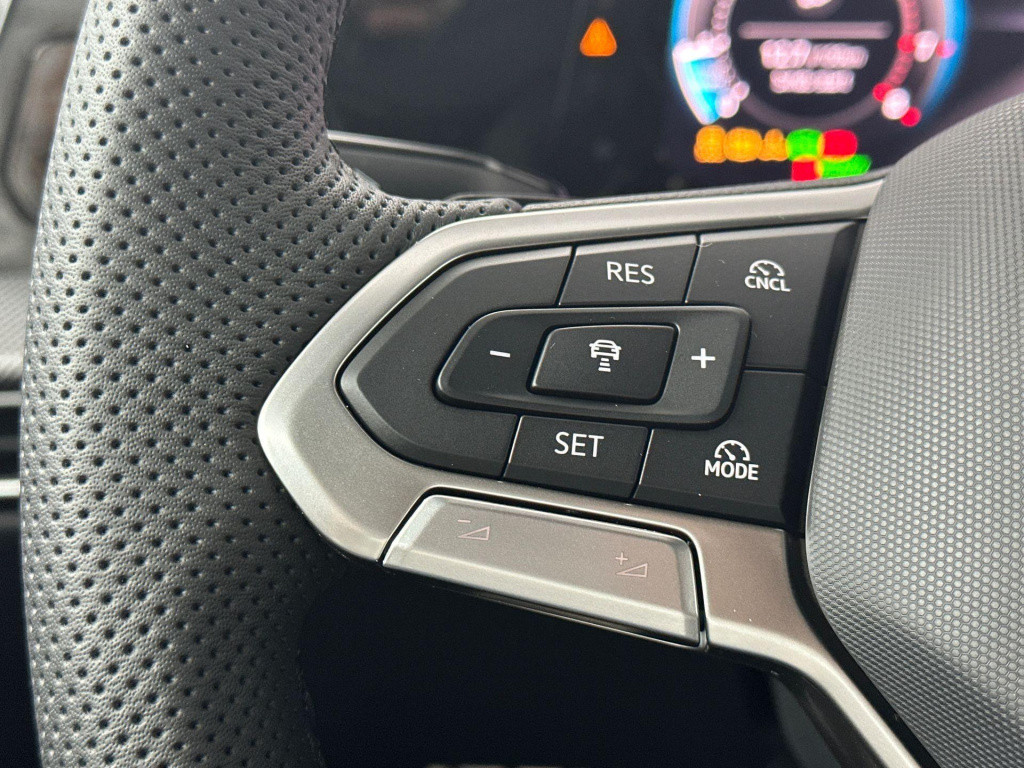 Volkswagen Golf variant r-line-edition 1.5 etsi 85 kw / 116 pk variant 7 v