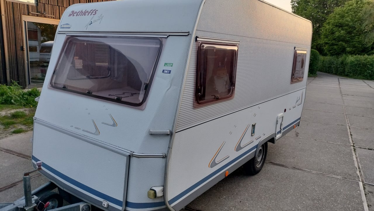 Dethleffs caravan (1998) met voortent