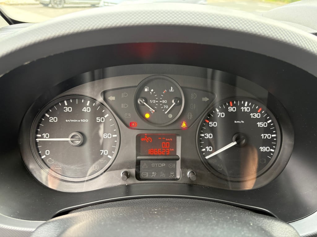 Peugeot Partner 120 1.6 bluehdi 75 l1 premium pack