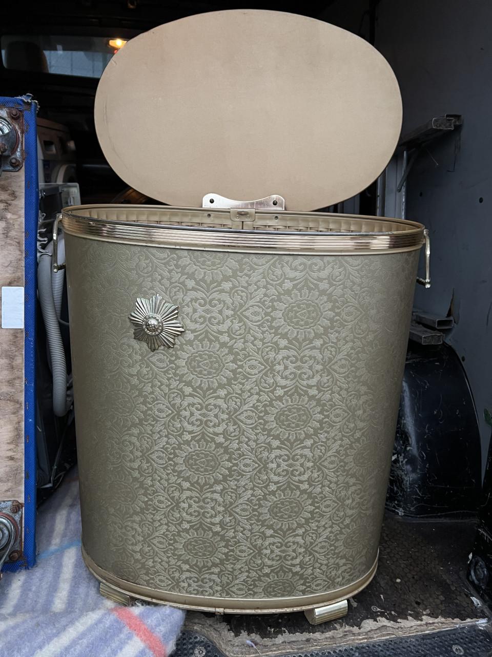 Antieke Amerikaanse wasmand