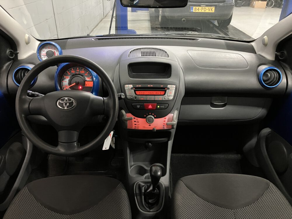 Toyota Aygo 1.0-12V Dynamic Blue