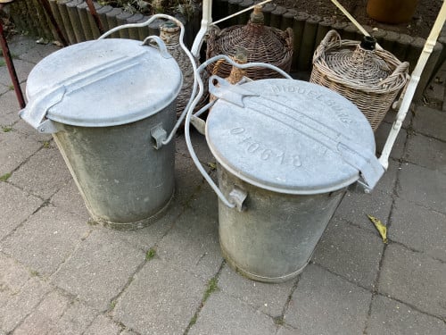 Zinken vuilnisemmers