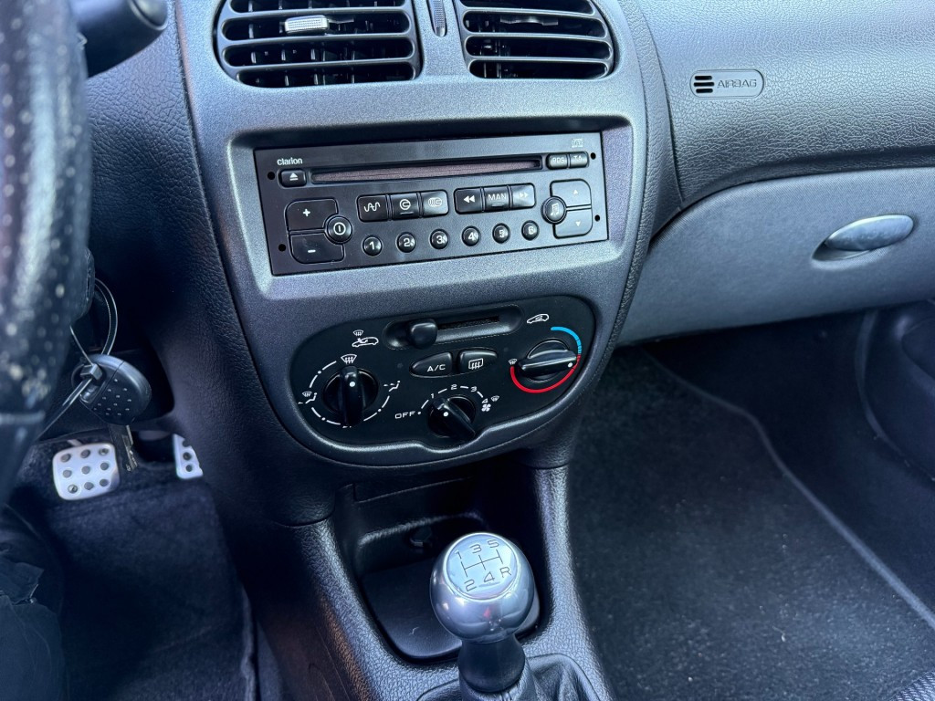 Peugeot 206 1.4 air-line 3