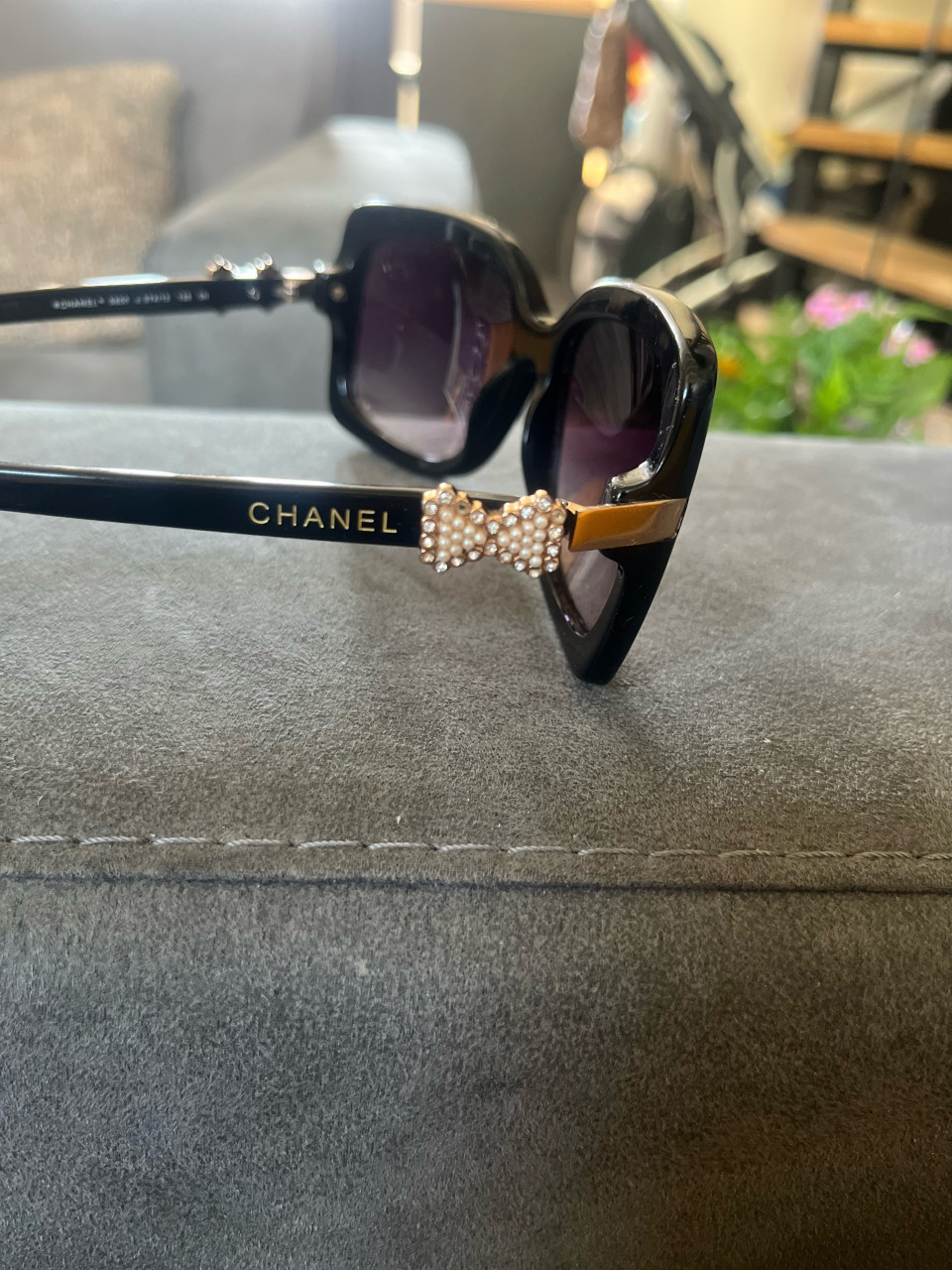 Te koop prachtige zonnebril Chanel