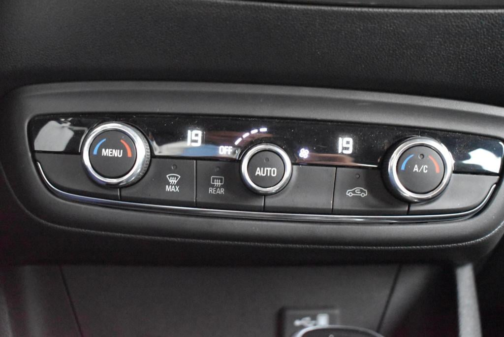 Opel Crossland X 1.2 turbo innovation