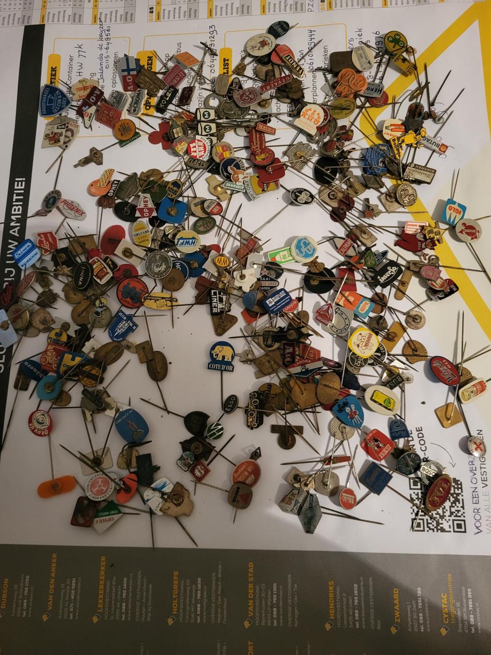 Verzameling speldjes