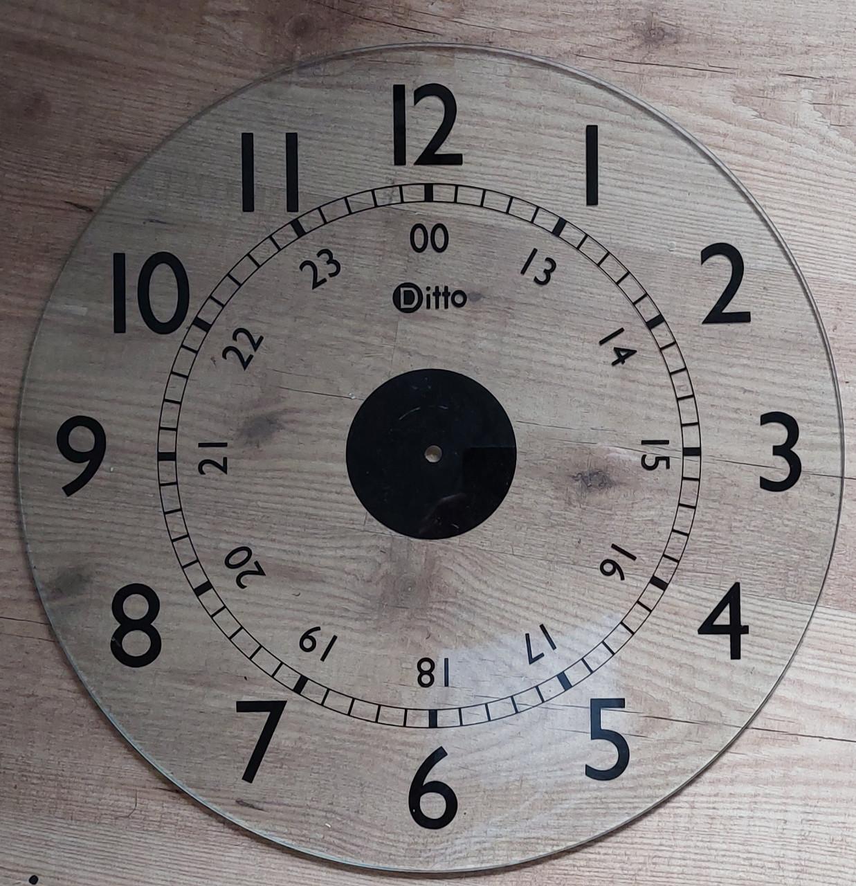 Glazen wijzerplaat ø 49 cm.