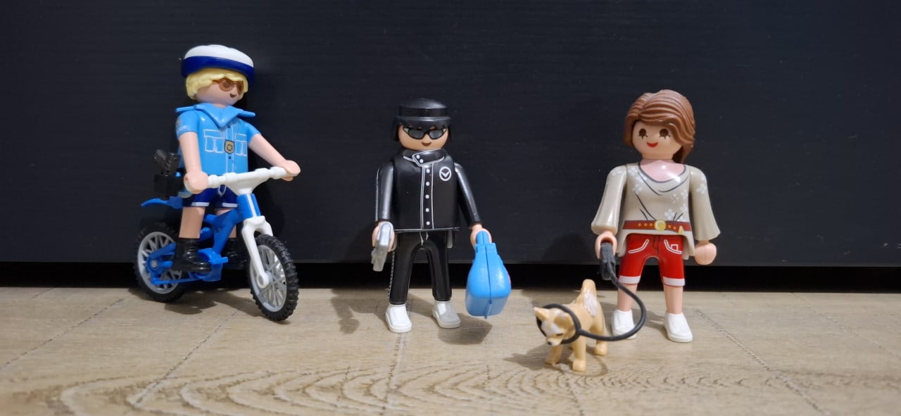 Playmobile politiebureau + uitbreidingset