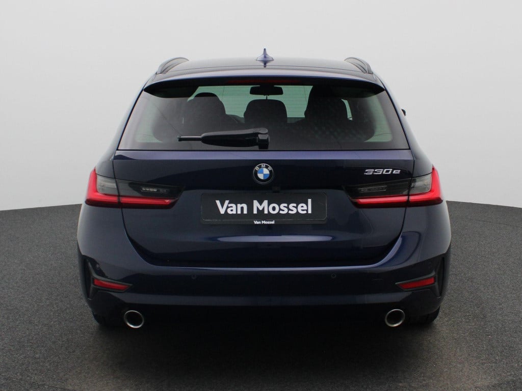 BMW 3-serie touring 330e business edition plus | automaat | navigatie | app