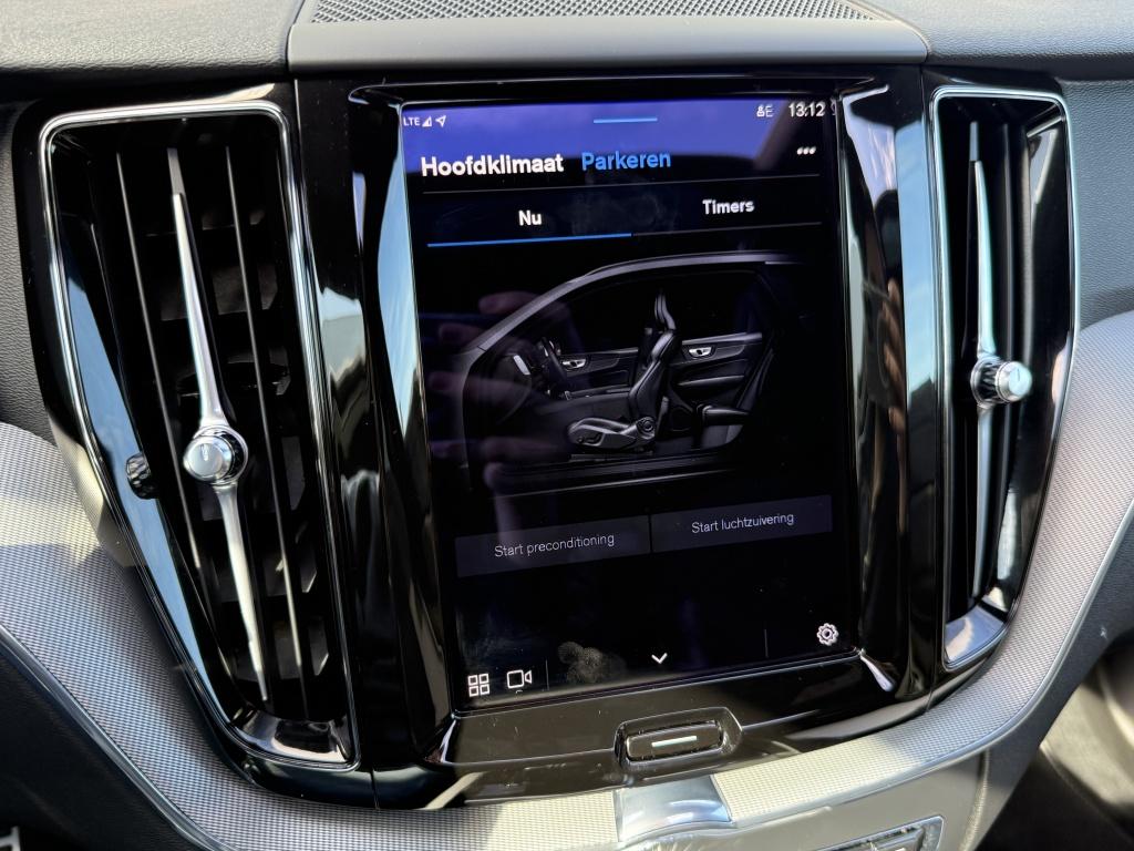 Volvo XC60 t6 398pk recharge dark r-design| panodak| adap.cruise| head-up|