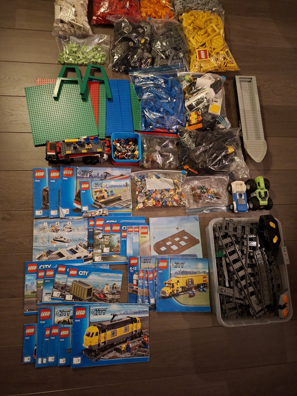 Partij lego oa 2 treinen 7939 7938