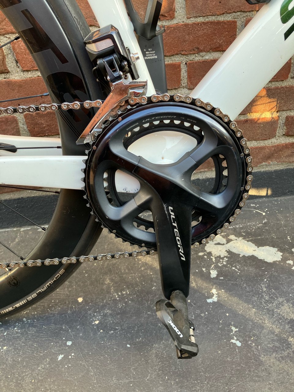 Sirocco Aero Racefiets - Ultegra di2 - carbon velgen en stuur