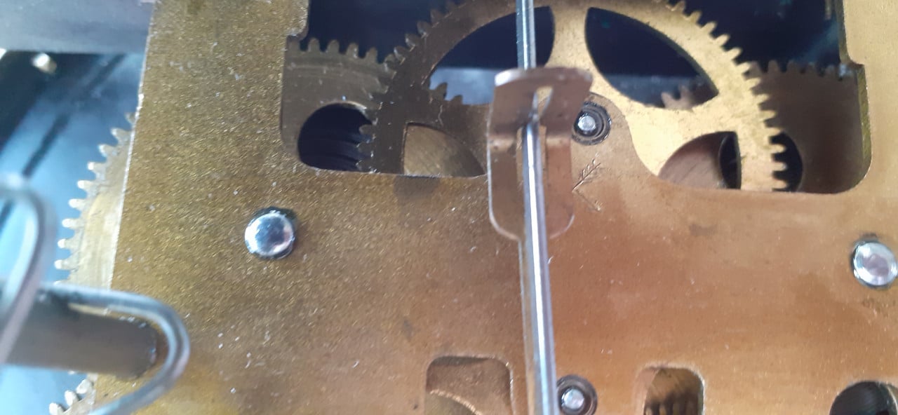 Antieke regulateur uit 1930 junghanz pfeilkreuz goed lopend merk junghanz