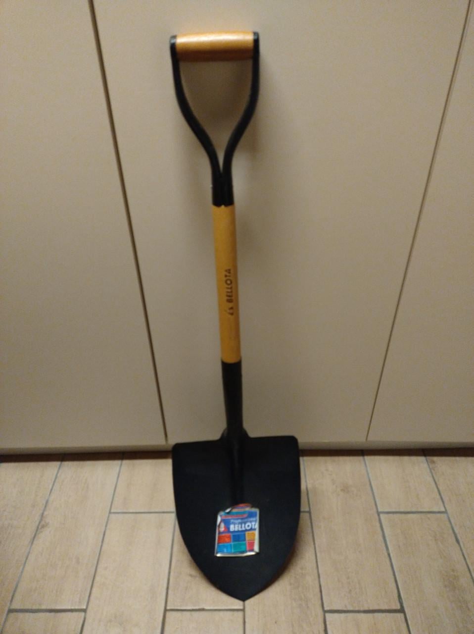 Zgan Bellota (zand) schep,  tuinschep