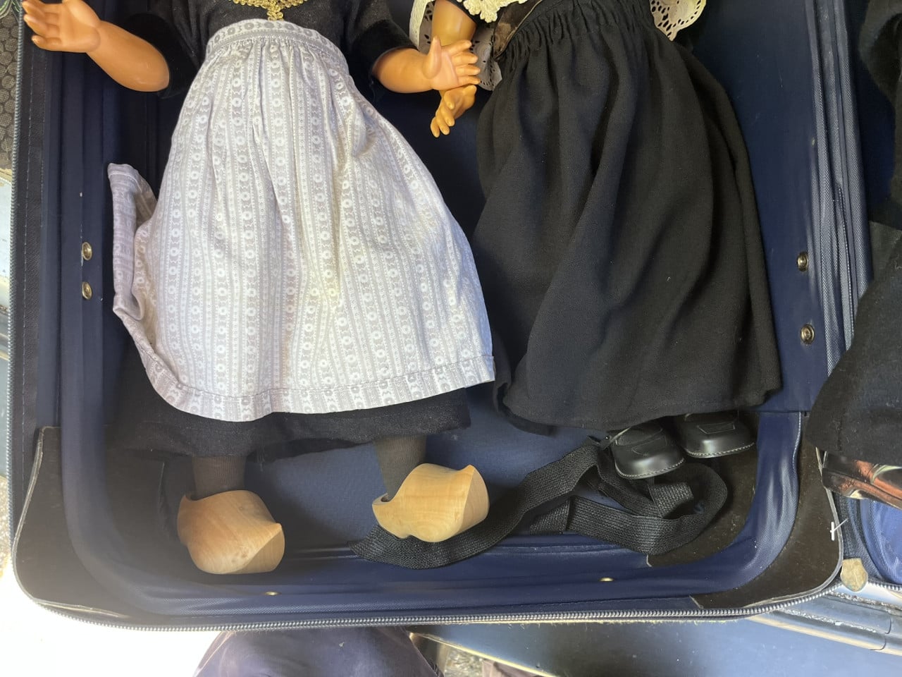 Klederdracht poppen 5 stuks