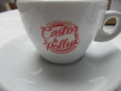 12 Nieuwe cappuccino kop en schotels