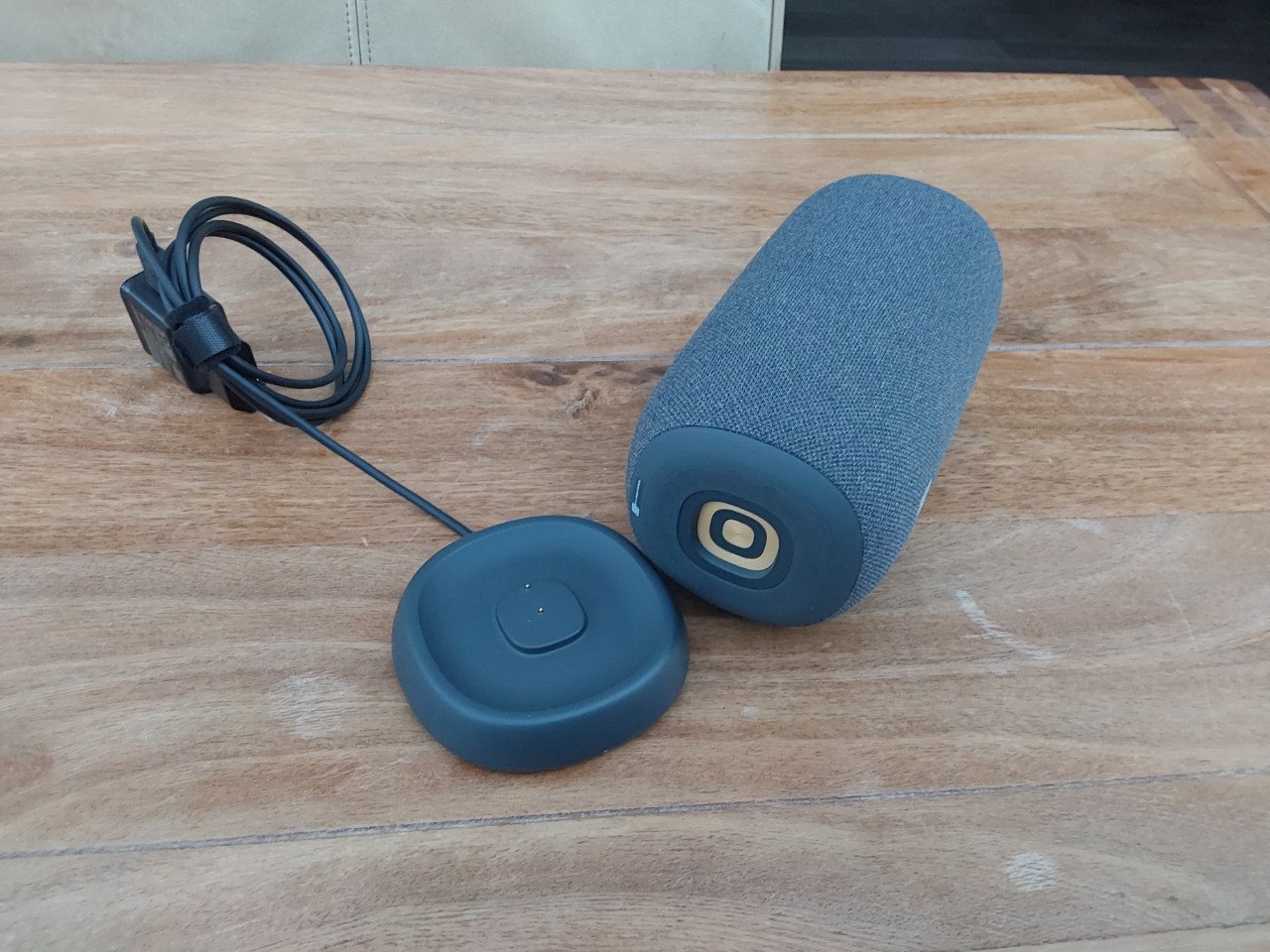 Jbl portable speaker