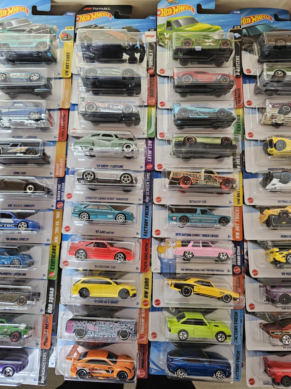 Hot Wheels nieuw in verpakking.