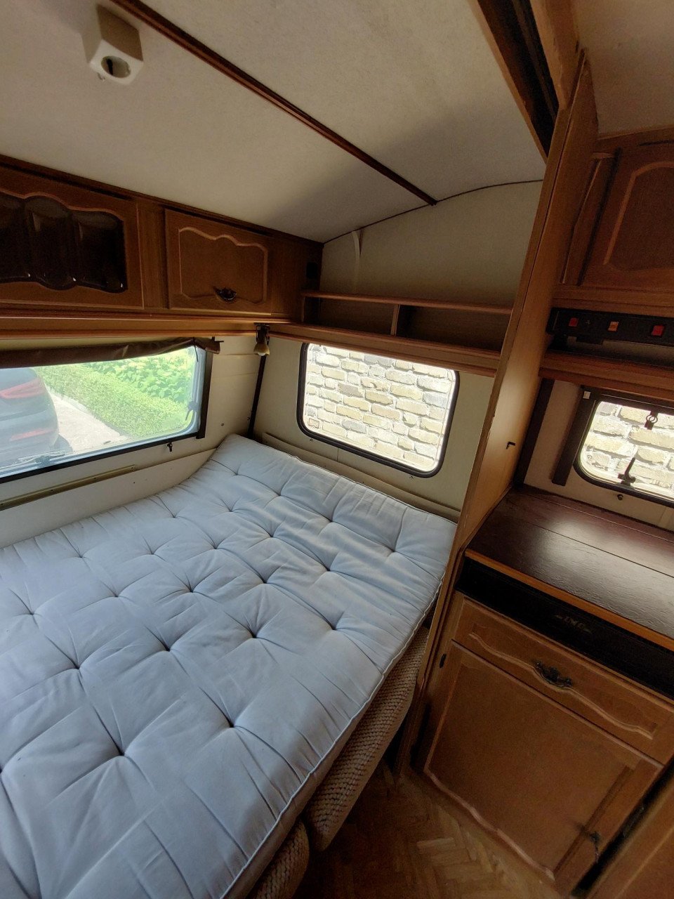LMC 400F Retro caravan, goedkoop!