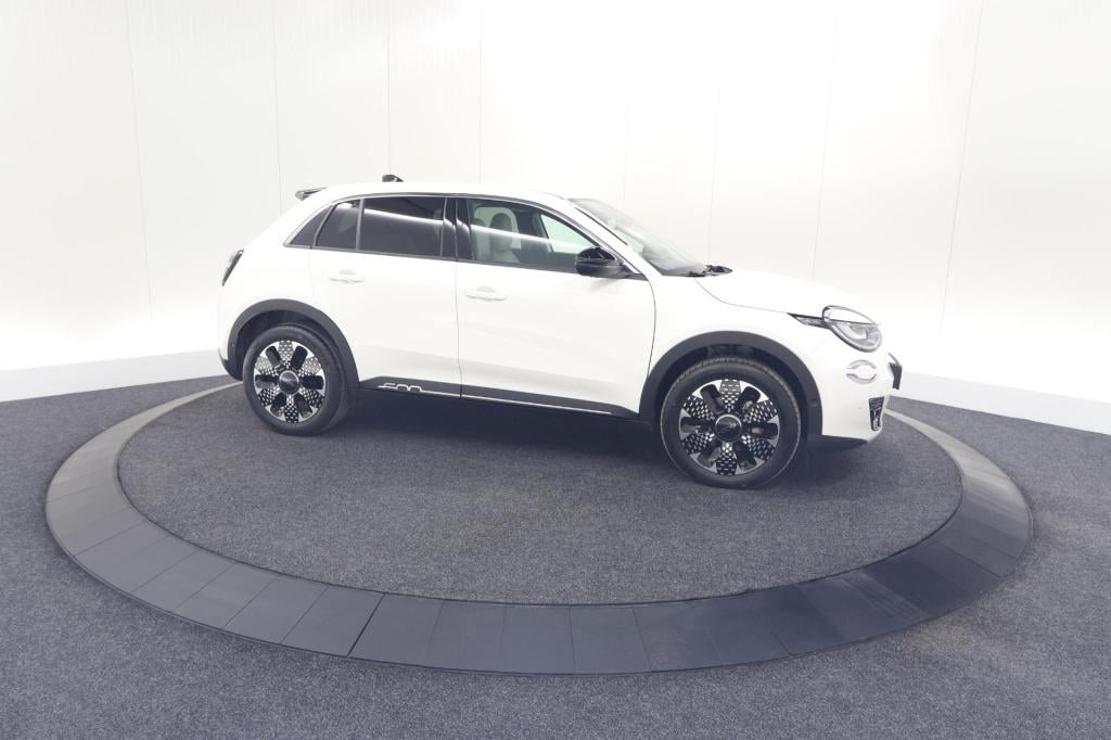 Fiat 600 1.2 hybrid 100 dct6 la prima | camera | adaptieve cruise control |