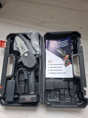 Nieuwe elektrische hand kettingzaag