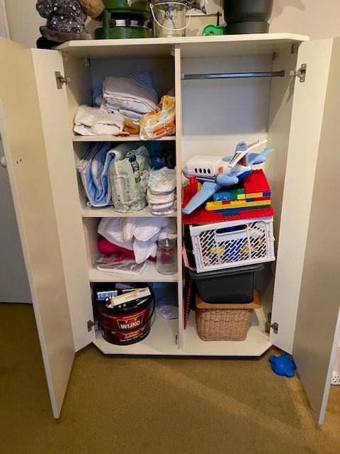 Kinderkamer set (Kast-commode-bed)