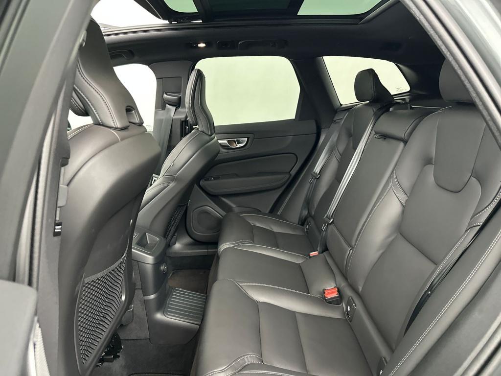 Volvo XC60 t8 406pk recharge ultra dark executive | full options |