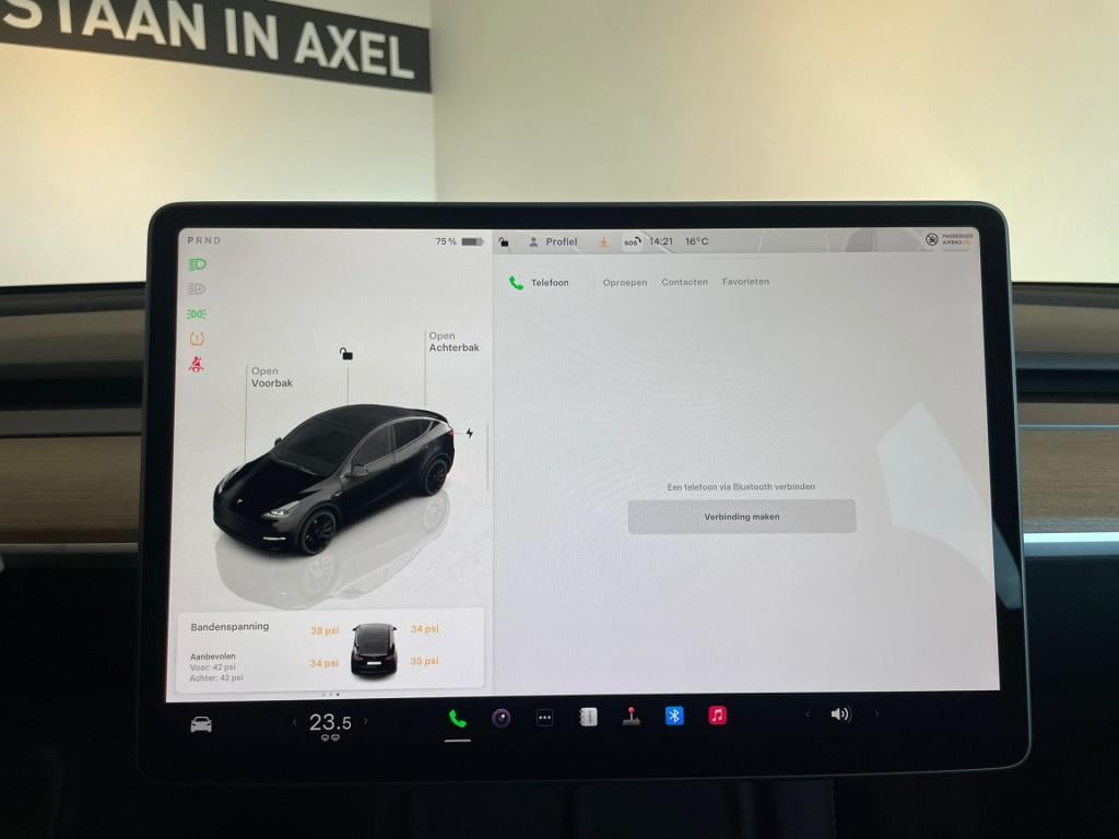 Tesla Model Y long range awd 75 kwh